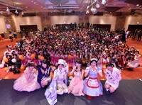 「Samantha Thavasa Presents ▼ HalloWeen Night」の様子。(c)AKS