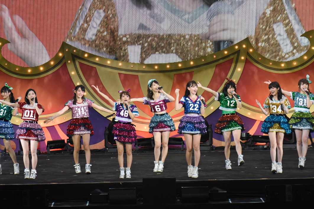 「日テレ HALLOWEEN LIVE 2015 ハロウィン・ナイト総決算！ 1万人のハロウィン・ナイトスペシャル!!」の様子。(c)AKS