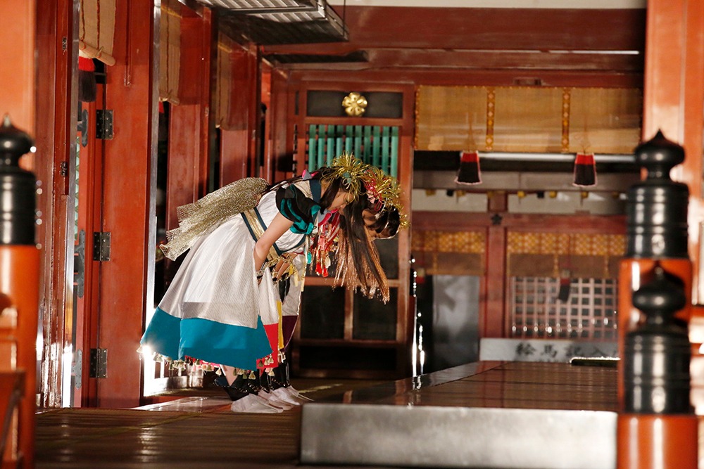 ももいろクローバーZ「水城・大野城築造 竈門神社創建1350年 九州国立博物館 開館10周年 日本遺産認定記念 ももクロ男祭り2015 in 太宰府」の様子。（Photo by HAJIME KAMIIISAKA+Z）