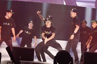 「U・F・O ～ELECTRIC HALLOWEEN～ MIXed by PKCZ(r)」の様子。（写真提供：LDH）