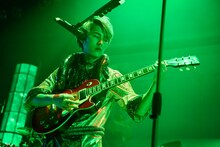 ギター演奏を披露するDAICHI。（撮影：釘野孝宏）