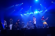 「UVERworld "15&10" Anniversary Tour」広島公演の様子。