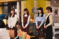 左から白石麻衣、西野七瀬、深川麻衣、衛藤美彩。 (c)TBS