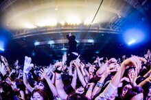 ROTTENGRAFFTY「Live Is Beautiful Tour 2015-2016」東京・豊洲PIT公演の様子。（Photo by HayachiN）