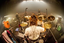 ROTTENGRAFFTY「Live Is Beautiful Tour 2015-2016」東京・豊洲PIT公演の様子。（Photo by HayachiN）