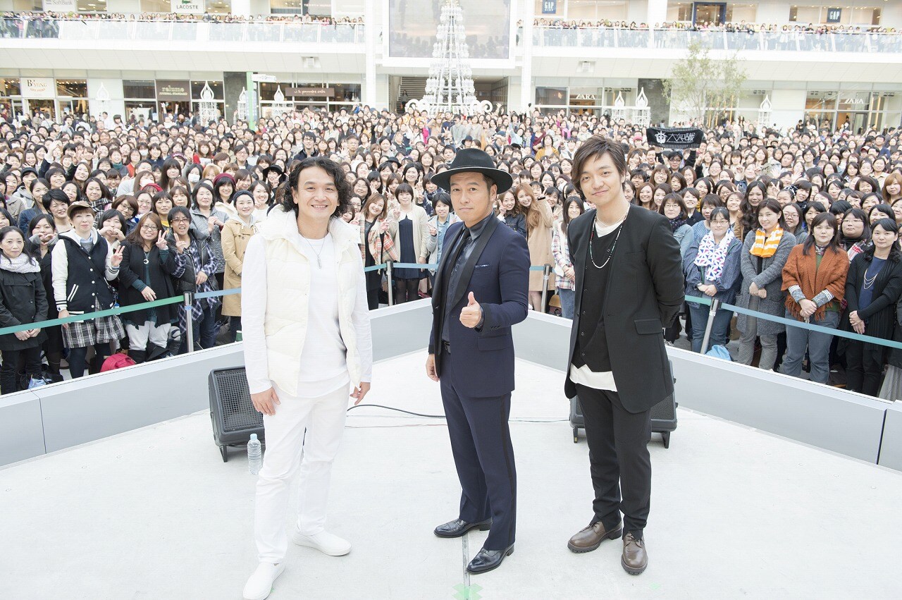左より安岡優、黒沢薫、三浦大知。（撮影：緒車寿一）
