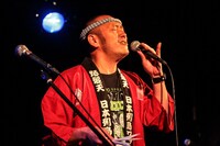 怒髪天のライブの様子。（撮影：渡邉一生）