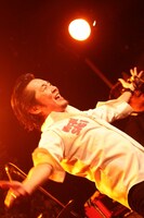 怒髪天のライブの様子。（撮影：渡邉一生）