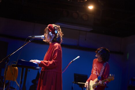 ふくろうず「ツアーはつらいよ ~純情篇~」Super Deluxe公演の様子。(撮影:中島未来)