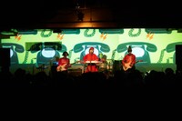 ふくろうず「ツアーはつらいよ ～純情篇～」Super Deluxe公演の様子。（撮影：中島未来）