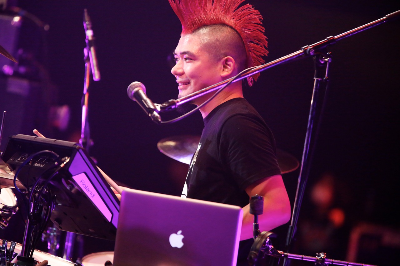 松本誠治（Dr / the telephones）（Photo by Viola Kam [V'z Twinkle Photography]）