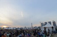 「豊洲野音CARNIVAL ～InterFM897 開局記念～」11月1日公演の様子。