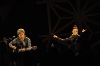 birdのパフォーマンスの様子。 （撮影：須古恵）