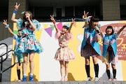 「また明日」を歌うときめき▽宣伝部×ばってん少女隊。（撮影：濱本英介）