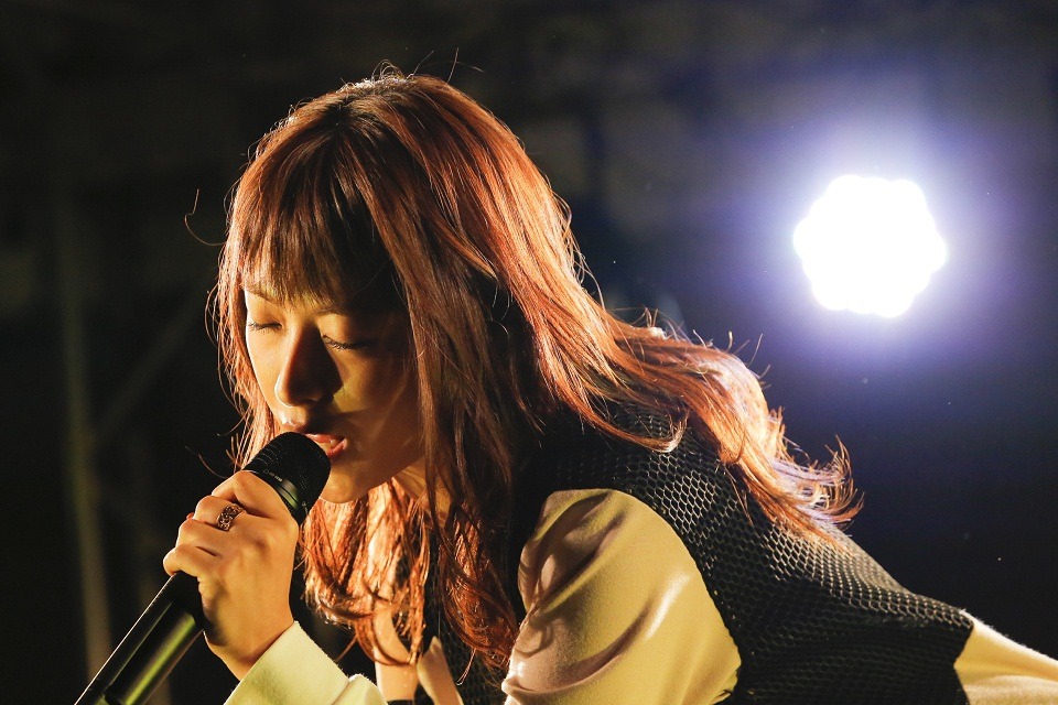 MIORI（Vo）（photo by hajime kamiiisaka）