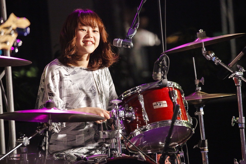 yuri（Dr）（photo by hajime kamiiisaka）