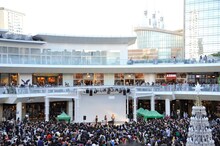 いきものがかりのイベントの様子。（写真提供：EPICレコードジャパン）