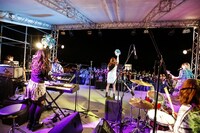 LAGOON「大樹祭」ライブの模様。（photo by hajime kamiiisaka）