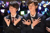 左からMASAKI、TAKUMI。