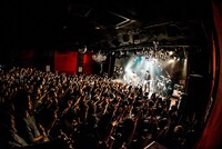 LAMP IN TERREN（撮影：浜野カズシ）