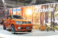 ももクロと川上マネージャーがドライブで訪れる「第44回東京モーターショー2015」の様子。(c)BS朝日