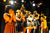 少女閣下のインターナショナル「スペクタキュラー・オプチカル社のあたらしいプログラム」の様子。（撮影：角田純子）