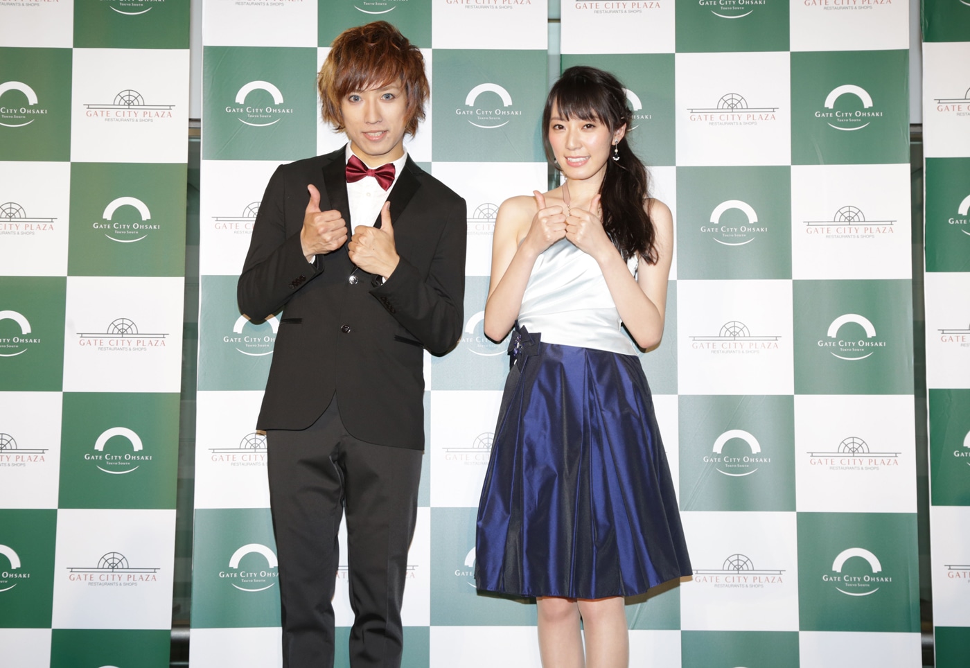 左からUMI☆KUUN、松井咲子。（撮影：濱野智）