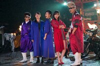 「しぇからしか！」ミュージックビデオ撮影時のワンシーン。 (c)AKS