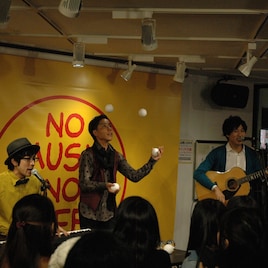 サンドクロック、ジャグラーとの「LIFE IS FANTASY」なコラボライブ