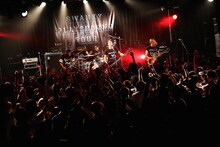 「SWANKY PLAYGROUND TOUR」東京・LIQUIDROOM公演でのSWANKY DANKのライブの様子。（Photo by Kohei Suzuki）