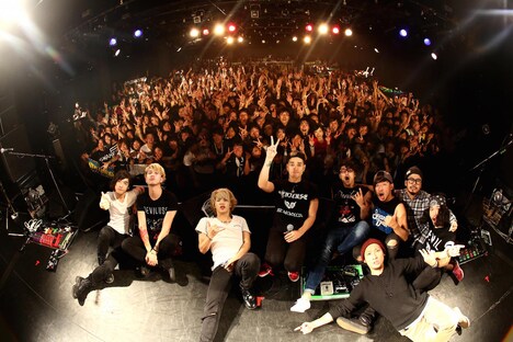 「SWANKY PLAYGROUND TOUR」東京・LIQUIDROOM 2日目公演の様子。（Photo by Kohei Suzuki）