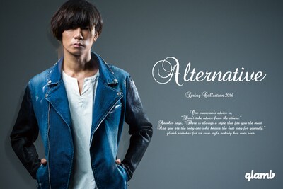 「glamb」春コレクションを着こなす川上洋平（[Alexandros]）。