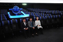 左から北畠一範氏、秦基博、レイチェル・チャン。