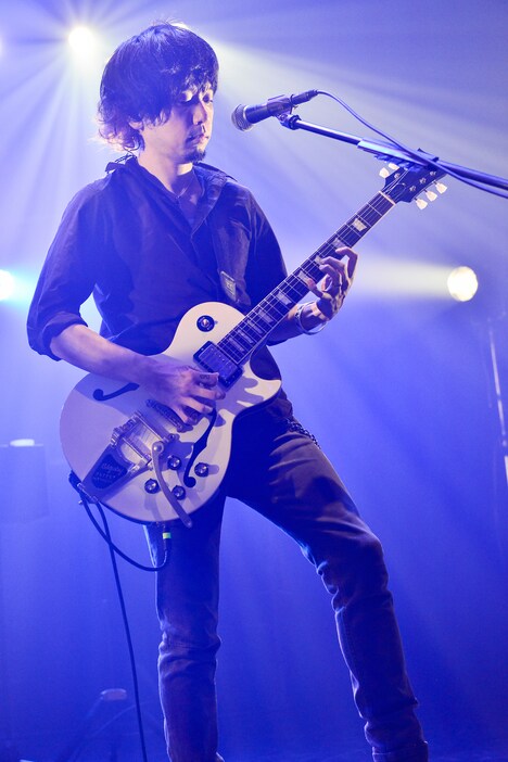 生形真一（G）（Photo by RUI HASHIMOTO[Sound Shooter]）