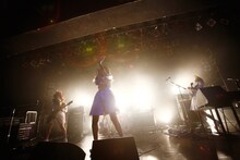 赤い公園（撮影：福本和洋[MAETTICO]）