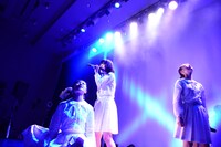 「Funny Bunny」を初披露するアイドルネッサンス。