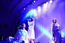 「Funny Bunny」を初披露するアイドルネッサンス。