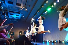アイドルネッサンス「エビスで想い出トラベルネッサンス vol.1」の様子。
