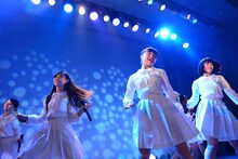 アイドルネッサンス「エビスで想い出トラベルネッサンス vol.1」の様子。