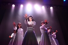 アイドルネッサンス「エビスで想い出トラベルネッサンス vol.1」の様子。