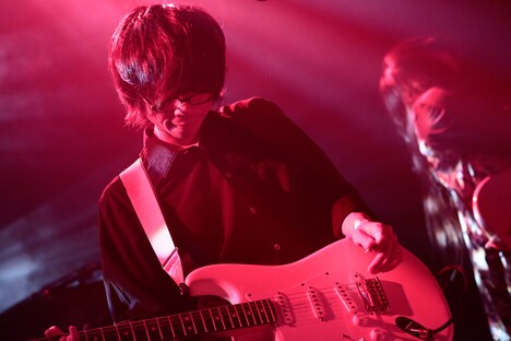 のび太（Vo, G）（撮影：柴田恵理）