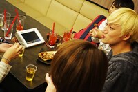 罰ゲームに受けることになったたなしん（B, Cho / グッドモーニングアメリカ）チーム。