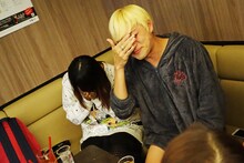 罰ゲームで激辛たこ焼きを食べた直後のたなしん（B, Cho / グッドモーニングアメリカ）チーム。