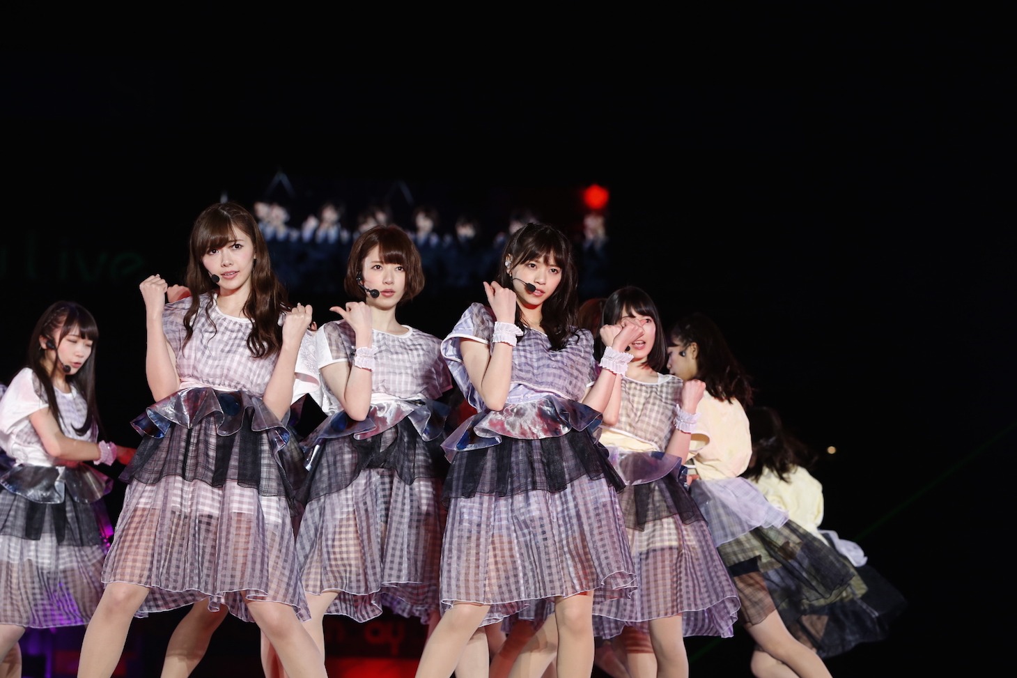 「悲しみの忘れ方 Documentary of 乃木坂46」 (c) 2015「DOCUMENTARY of 乃木坂46」製作委員会