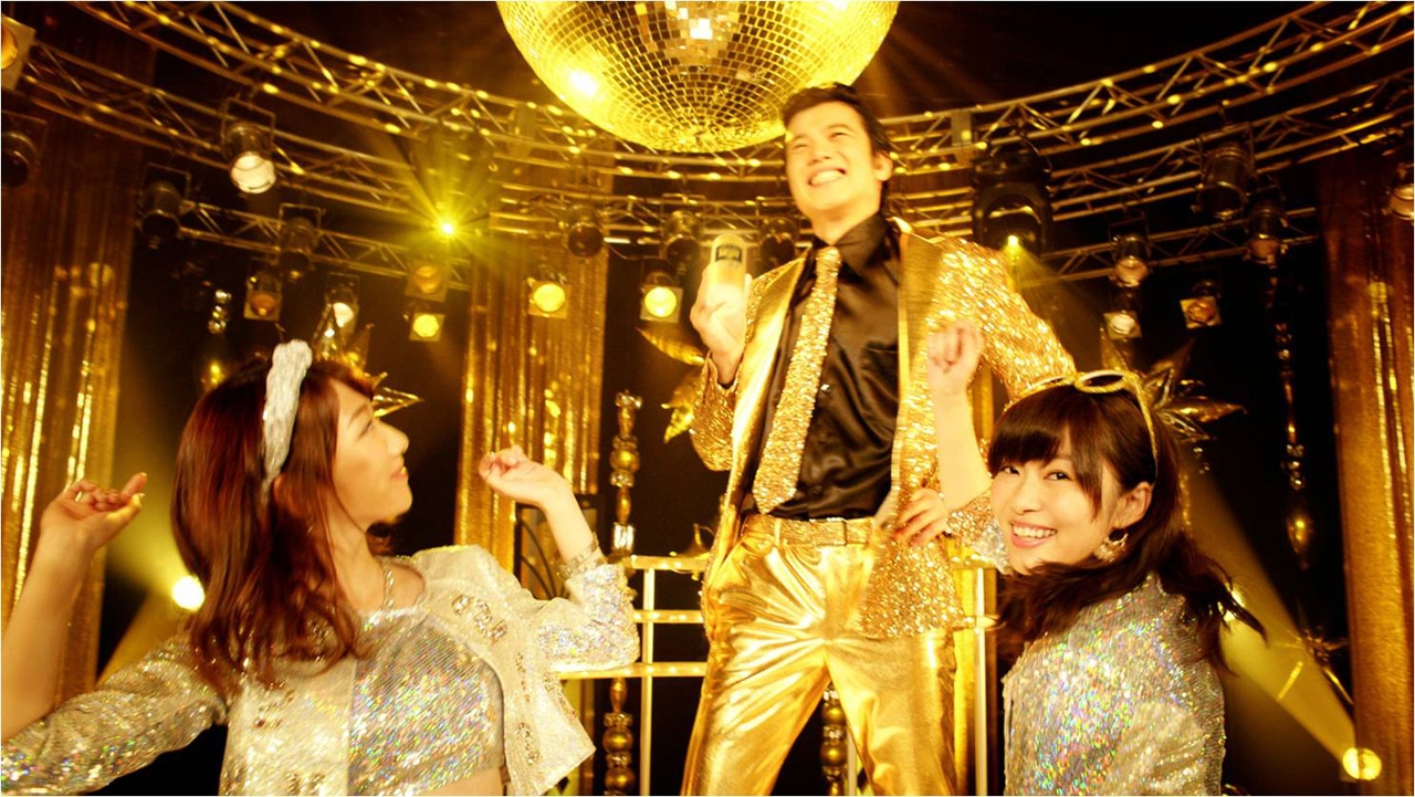 アサヒ飲料「ワンダ 金の微糖 “男の輝き編”」CMのワンシーン。