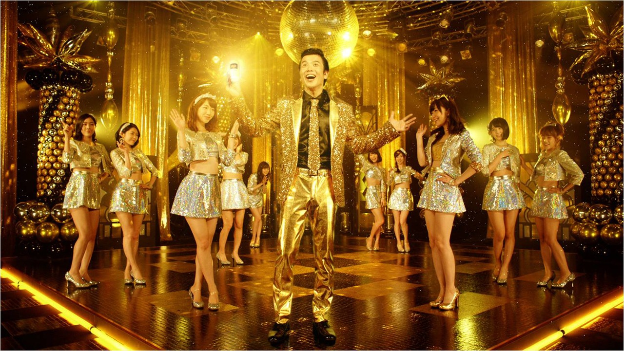 アサヒ飲料「ワンダ 金の微糖 “男の輝き編”」CMのワンシーン。