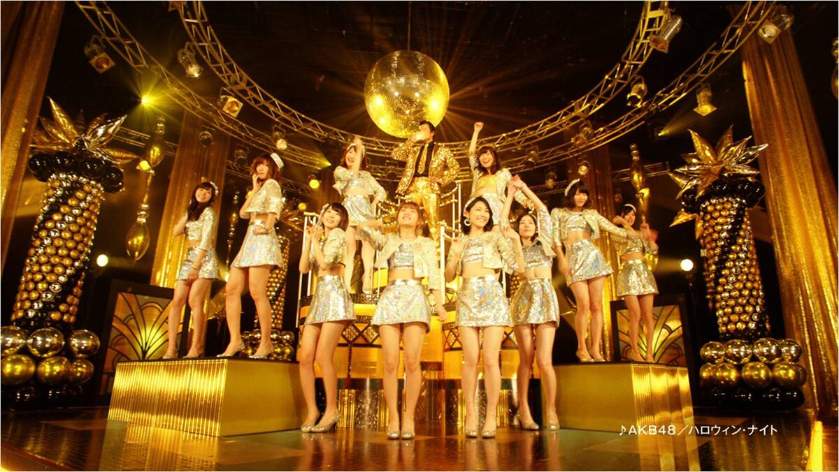 Akb48がワンダ新cmに キラキラ衣装で金色サラリーマンとディスコ 音楽ナタリー