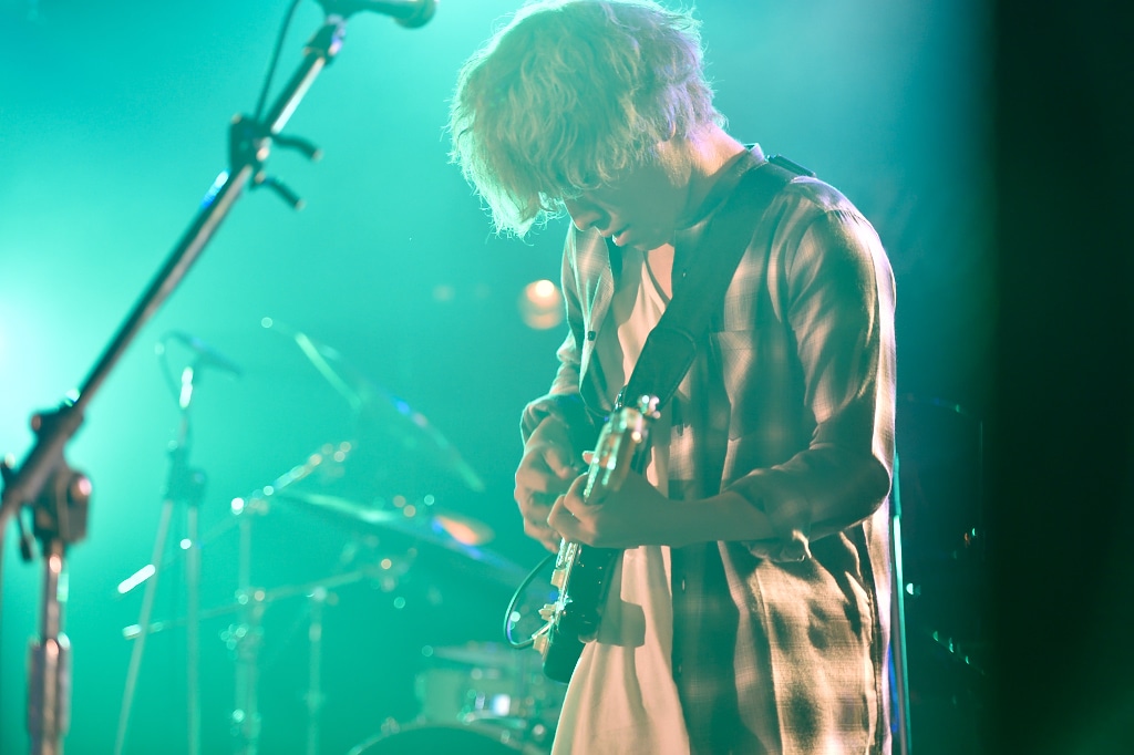 小浦和樹（Vo, G）（Photo by JIN）