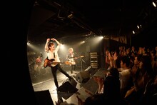 Chapter line「or End」の様子。（Photo by JIN）