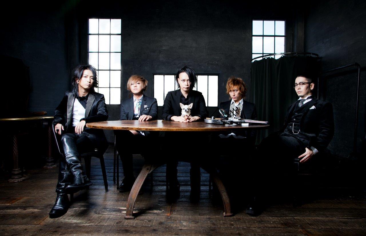 MUCC×AKiによるライブツアー「M.A.D」が2枚組DVDに